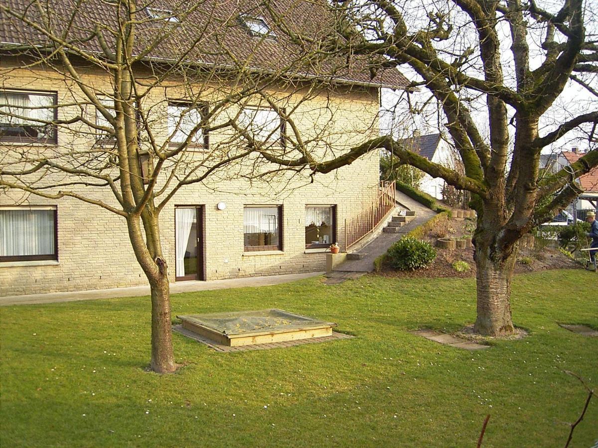 Ferienhaus Und Ferienwohnung Knappstein Möhnesee エクステリア 写真